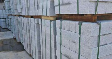 安顺芝麻白路牙石，路侧石