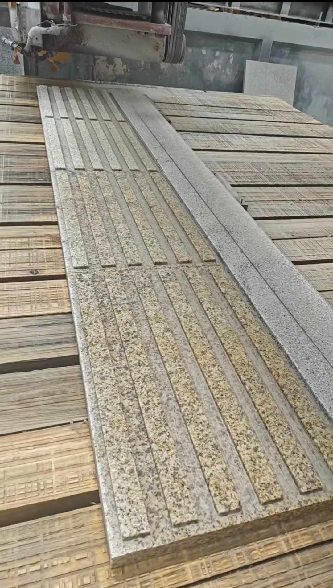安顺黄金麻盲道石 盲条