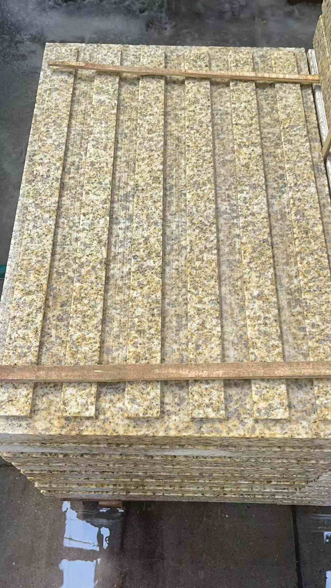 安顺黄金麻盲道 石材盲道