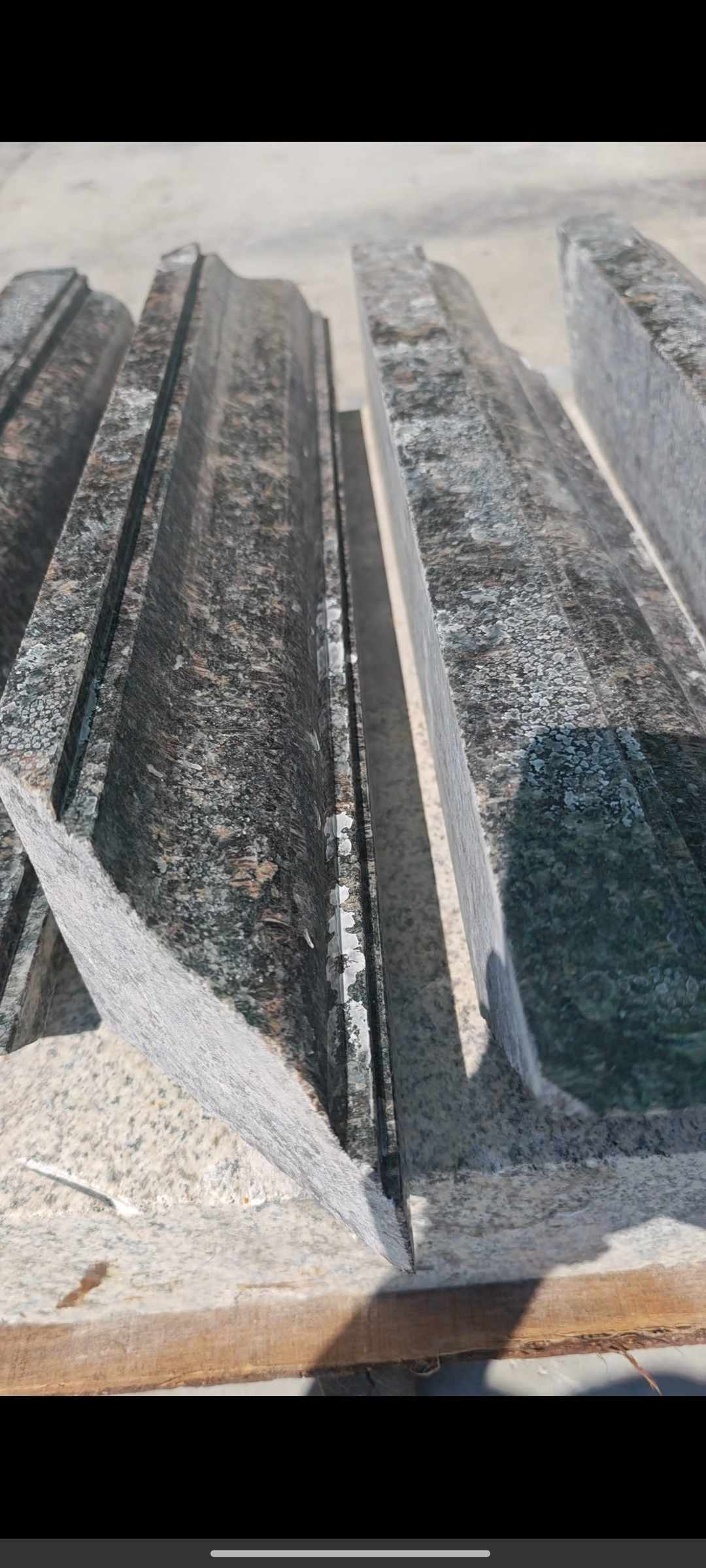 安顺英国棕别墅线条